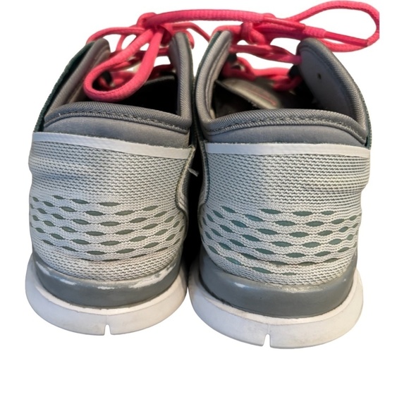 Nike Free TR Fit 4 Woman’s Trainer Runner Size 8 - Picture 4 of 9